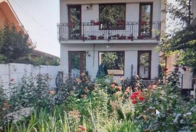 Apartament cu 3 camere decomandat în Berceni - 6