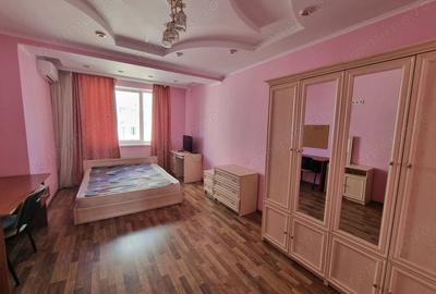 Apartament cu 3 camere în Jiului - 1