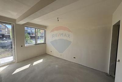 Casa spatioasa cu 5 camere in Corpadea - liniste, natura si confort - 9