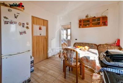 Casă individuală cu 6 camere cu Canalizare în Sânandrei - 3