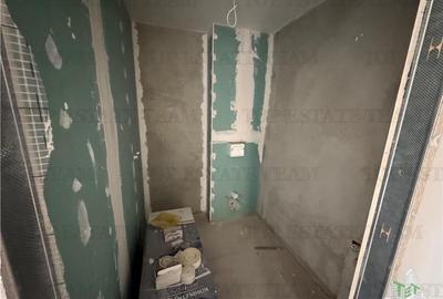 Cladire office de vanzare stradala / vizibilitate mare - 5