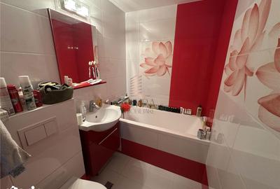 Apartament cu 3 camere semidecomandat în Rogerius - 3