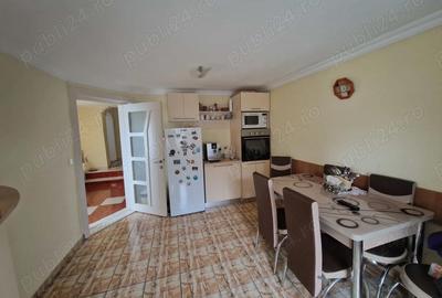 Casă cu 4 camere în Central - 5