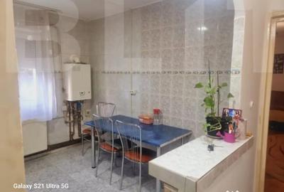 Apartament cu 3 camere semidecomandat în Central - 6
