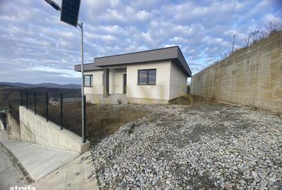 Casă cu 4 camere cu Teren 650 Mp în Central