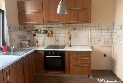 Casă cu 3 camere cu Teren 693 Mp în Lazuri