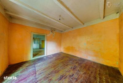 Casă cu 5 camere cu Teren 1065 Mp în Vladimirescu - 10