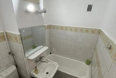 Garsonieră decomandată în Central - 4