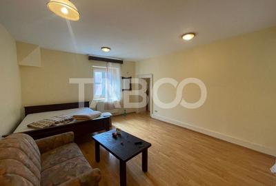 Apartament cu 4 camere decomandat, mobilat în Ultracentral