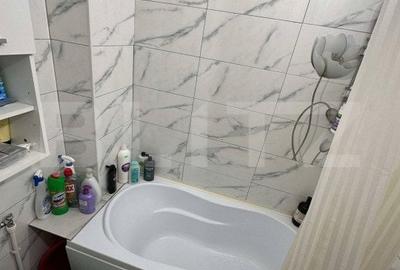 Apartament de vanzare, cu 2 camere, 38 mp, zona Dacia - 16