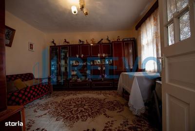 Casă cu 4 camere în Băcioiu - 2