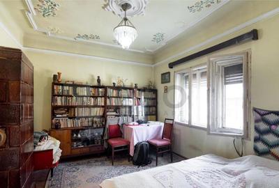 Casă cu 3 camere cu Teren 500 Mp în Central