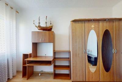 Apartament cu 3 camere semidecomandat, mobilat în Basarab