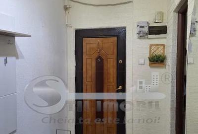 Apartament cu 3 camere semidecomandat în Podul de Piatră - 6