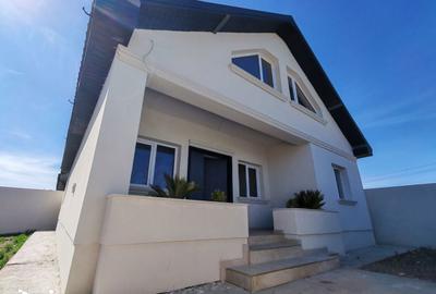 Casă cu 4 camere cu Teren 200 Mp în Lumina - 4