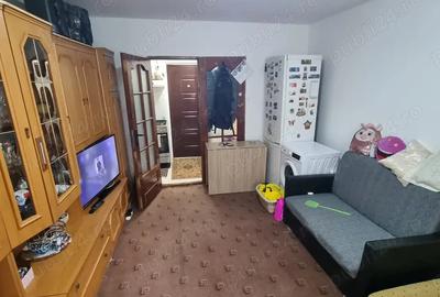 Vand garsoniera zona iozefini