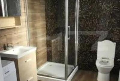 Casă cu Canalizare în Central - 2