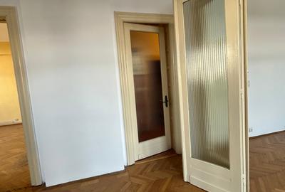 Apartament cu 4 camere semidecomandat în Calea Călărașilor - 6