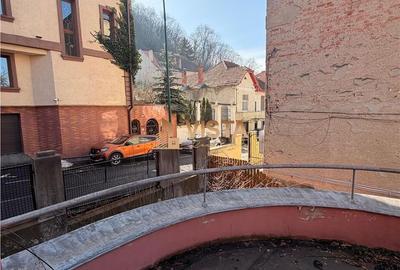 Apartament cu 4 camere semidecomandat, mobilat în Central - 20