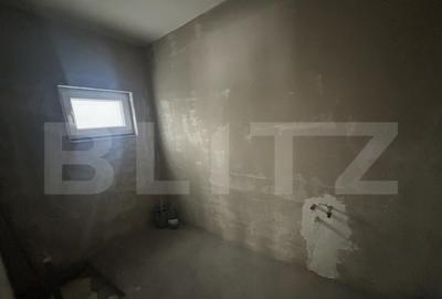 Casă cu 3 camere cu Teren 270 Mp în Central - 1