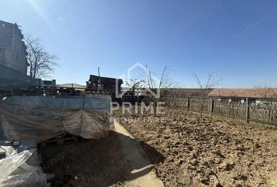 Casă cu 4 camere cu Teren 626 Mp în Central