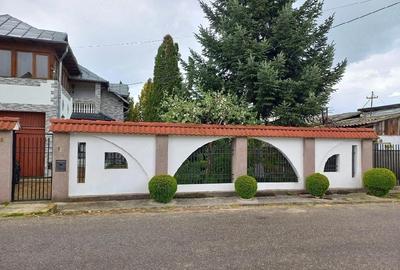 Casă cu 6 camere cu Teren 900 Mp în Pucioasa - 4