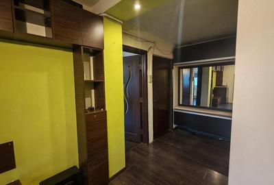 Apartament cu 3 camere decomandat în 1 Mai - 1