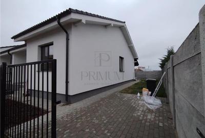 Duplex cu 3 camere cu Canalizare în Moșnița Nouă - 4