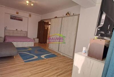 Vanzari Apartamente 3 camere CARTIERE ANDRONACHE - 2