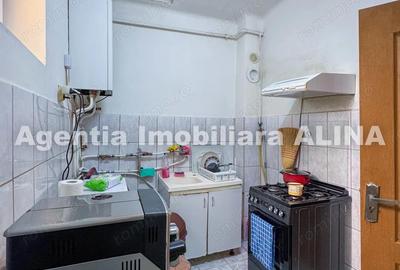 Casa in Mun. Deva, Jud. Hunedoara, zona Aurel Vlaicu, teren 368 mp. - 2