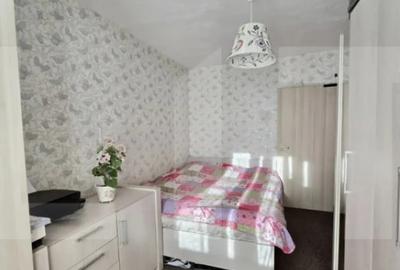 Apartament cu 3 camere semidecomandat în Micălaca - 2