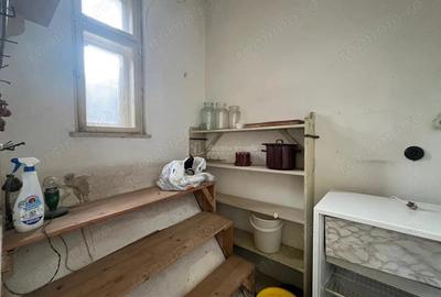 Apartament cu 3 camere nedecomandat în Central - 14