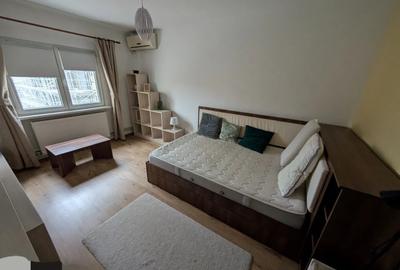 Garsonieră, mobilată în Pajura