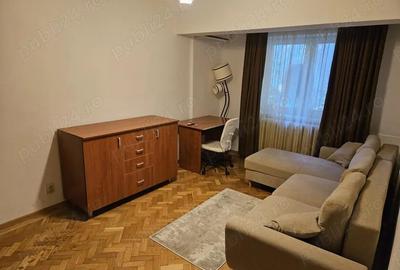 Proprietar inchiriez apartament 2 camere Mihalache, Ciuperca Domenii