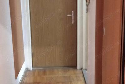 Garsonieră decomandată în Complex Studențesc