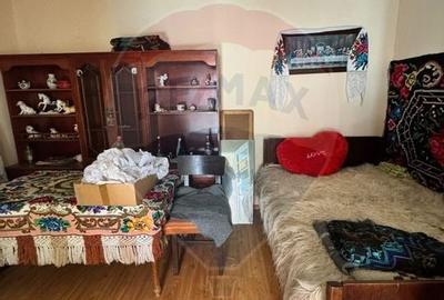 Casă cu 4 camere cu Teren 1412 Mp în Petrova - 4