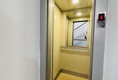 Apartament cu 4 camere în Văcăresti - 15