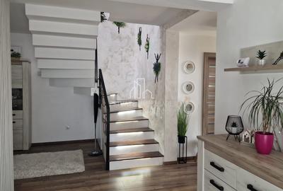 Casă 4 camere 200mp,  teren 700mp, Zona Unirii - 1