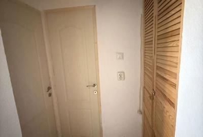 Apartament cu 2 camere decomandat în Valea Rosie - 4