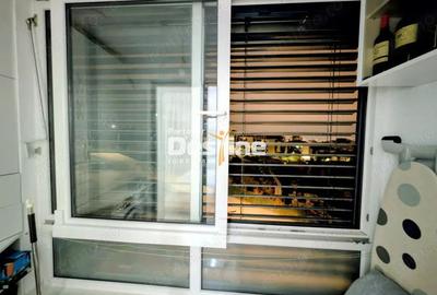 Apartament 3 camere 59 mp etaj intermediar loc parcare boxa mobilat Pacurari - 2