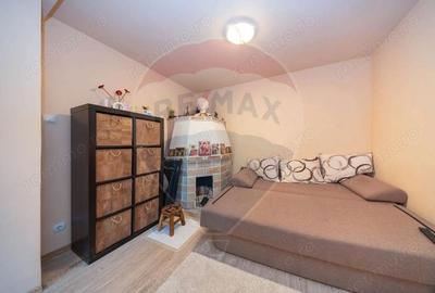 Casă cu Teren 214 Mp în Central - 14