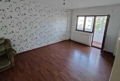 Apartament de vanzare zona Malu Rosu - 1