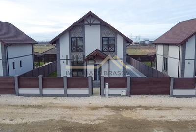 Casă individuală cu 4 camere cu Canalizare în Sânpetru - 2