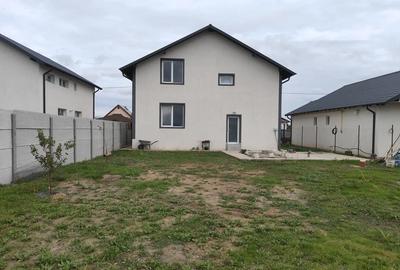 Casă cu Teren 500 Mp în Central - 4