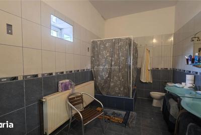 Casă cu 4 camere cu Teren 417.71 Mp în Central - 6