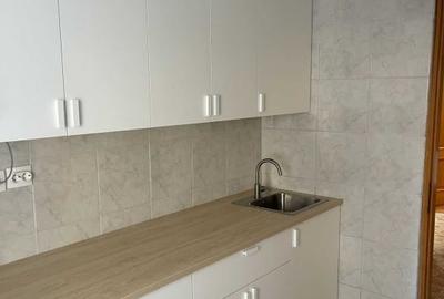 Apartament cu 3 camere decomandat, mobilat în Vitan - 1