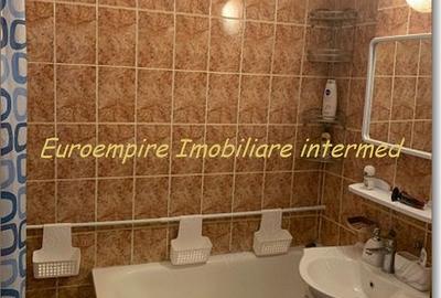 Apartament cu 3 camere decomandat, mobilat în Dacia - 10