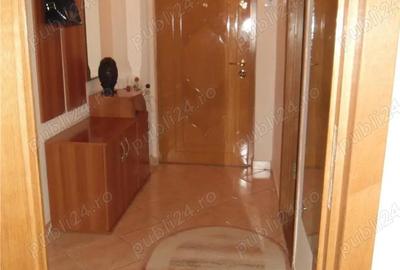 Vand apartament cu 3 camere decomandat - 1