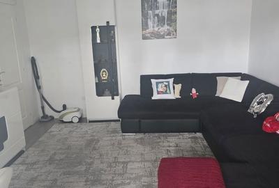 Apartament cu 3 camere decomandat în Micro 16 - 8