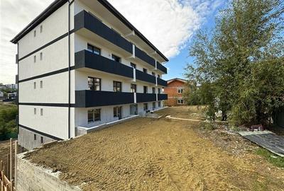 Apartament cu 3 camere decomandat în Hlincea - 2